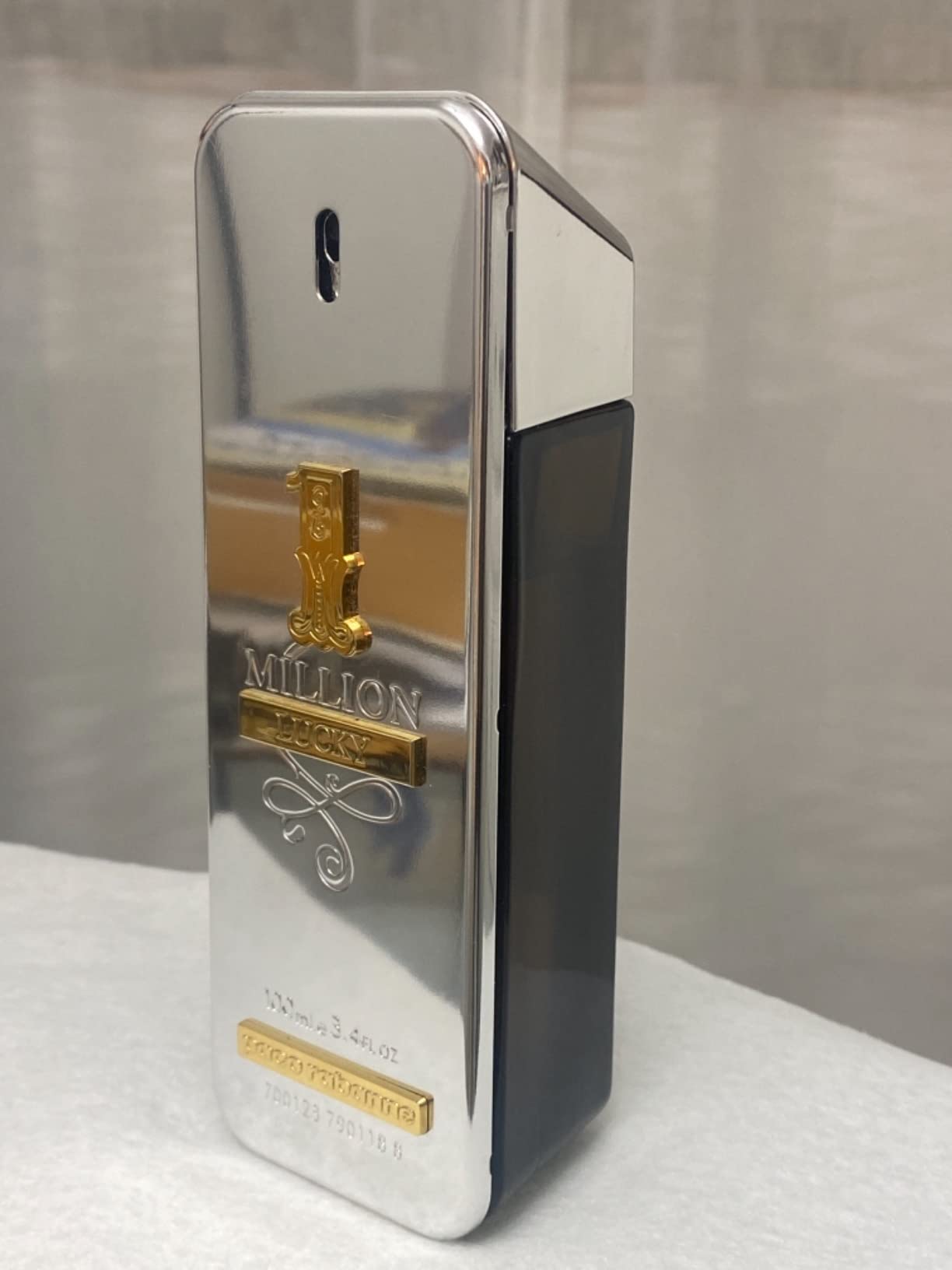 Rabanne 1 Million Parfum/Lucky - Event & Party Supply Photos reseña y precio